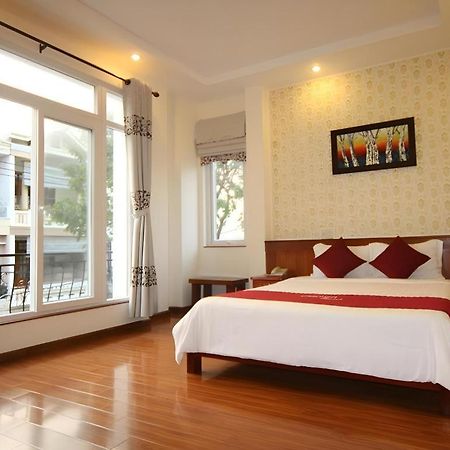 Omega Da Nang Beach Hotel Exterior photo