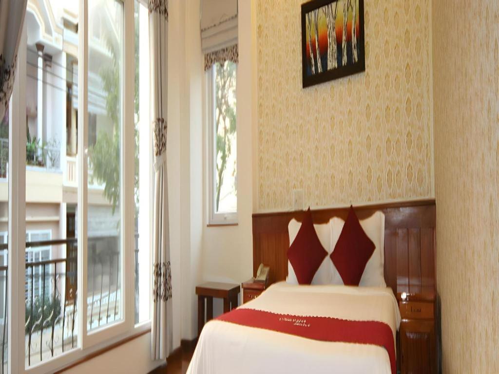Omega Da Nang Beach Hotel Exterior photo