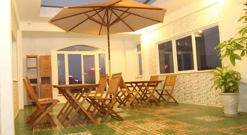 Omega Da Nang Beach Hotel Exterior photo