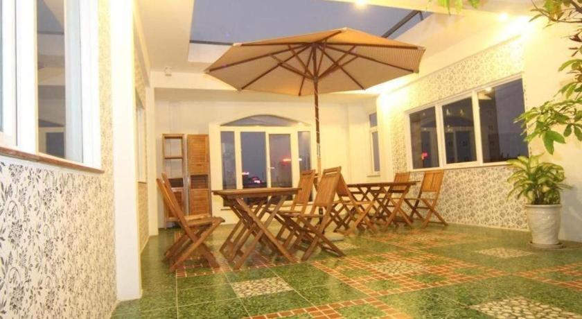 Omega Da Nang Beach Hotel Exterior photo